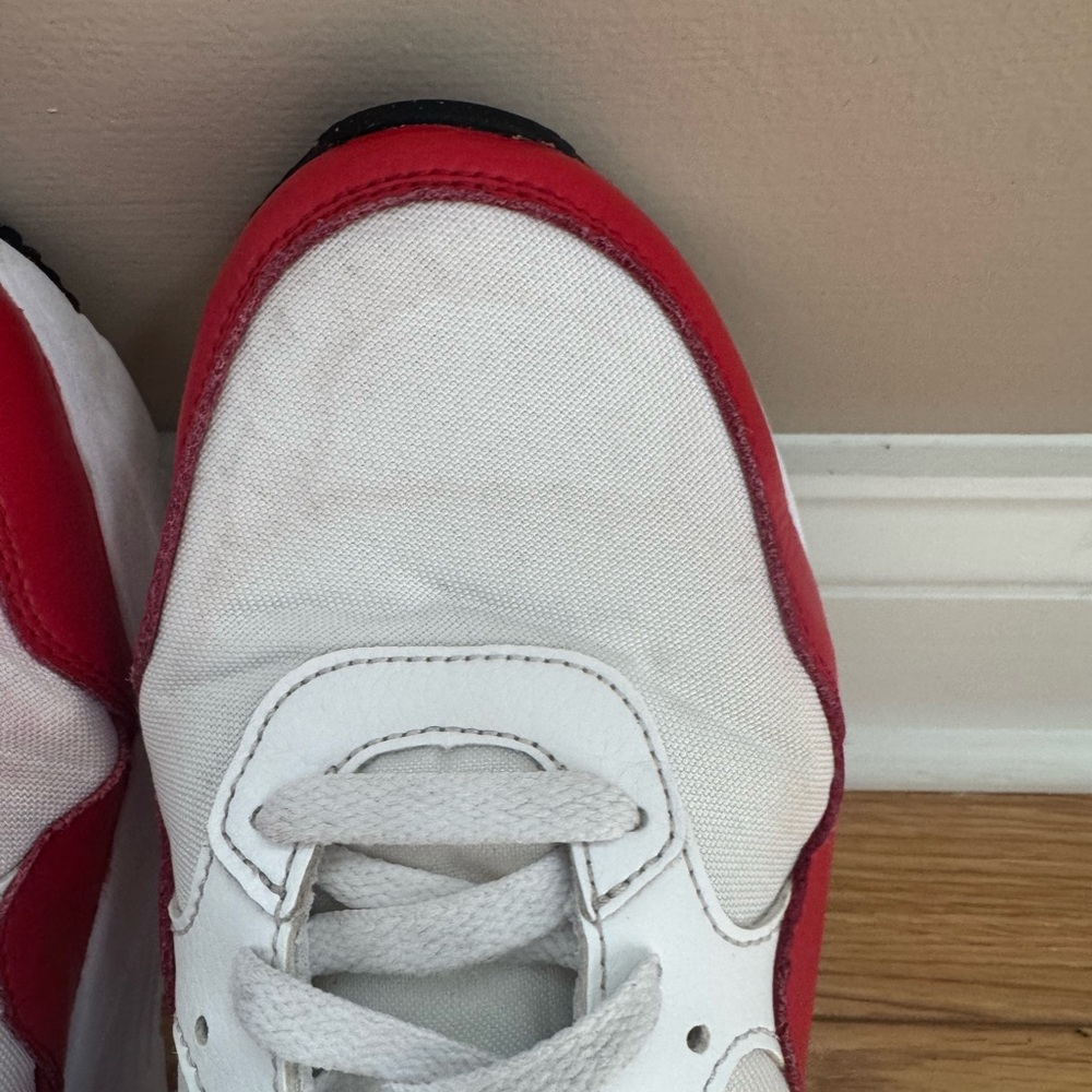 Nike Air Men’s Sneakers – White & Red – Size 9 - Picture 10 of 12